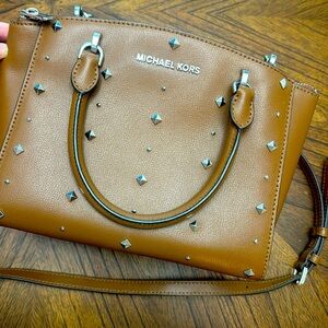Micheal Kors crossbody